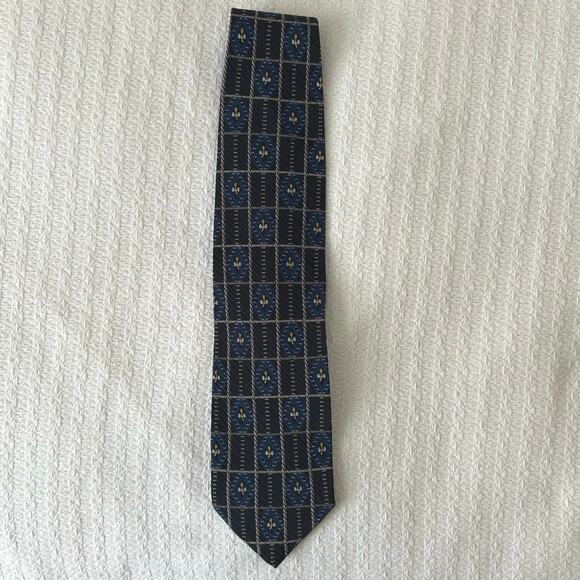 2 Giorgio Armani Men’s Silk Made in Italy Navy Blue Neck Ties 56” Short Designer - Picture 3 of 10